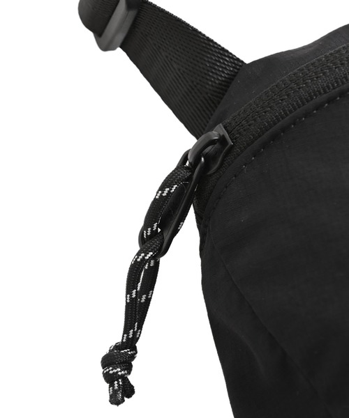 FRUIT OF THE LOOM(フルーツオブザルーム)の「FTL EX FLEX WAIST PACK(ボディバッグ/ウエストポーチ・メンズ・ライトグレー/チャコールアッシュ/エンジ/ブラック/インディゴブルー・FREE)」の12枚目の写真