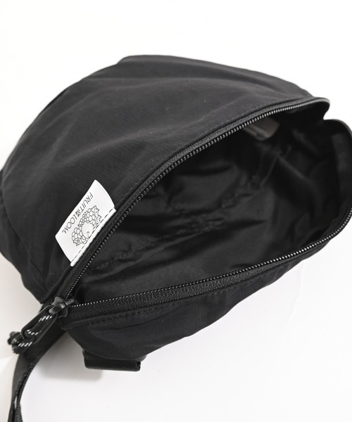 FRUIT OF THE LOOM(フルーツオブザルーム)の「FTL EX FLEX WAIST PACK(ボディバッグ/ウエストポーチ・メンズ・ライトグレー/チャコールアッシュ/エンジ/ブラック/インディゴブルー・FREE)」の15枚目の写真