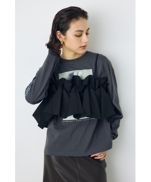AZUL by moussy(アズールバイマウジー)の「ギャザーフリルキャミソールビスチェ 秋服 冬服 春服 夏服 レイヤード チェック 無地 デザイントップス(キャミソール・レディース・ブラック/ブラック系その他/ライトベージュ・FREE)」の4枚目の写真