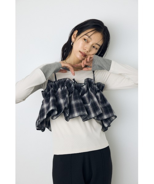 AZUL by moussy(アズールバイマウジー)の「ギャザーフリルキャミソールビスチェ 秋服 冬服 春服 夏服 レイヤード チェック 無地 デザイントップス(キャミソール・レディース・ブラック/ブラック系その他/ライトベージュ・FREE)」の12枚目の写真