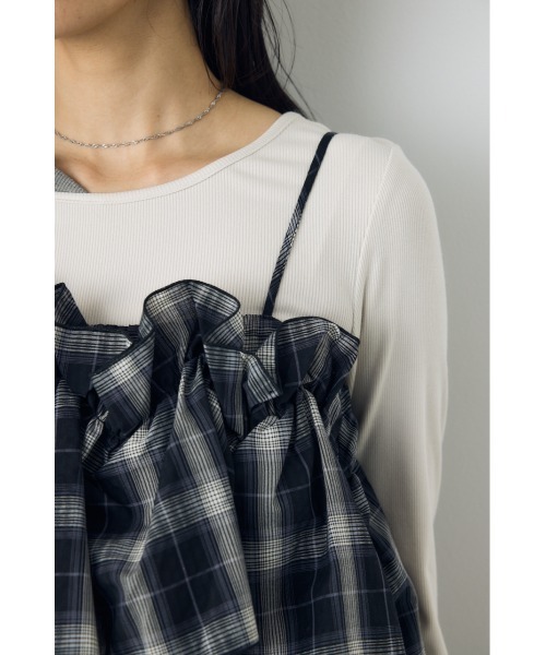 AZUL by moussy(アズールバイマウジー)の「ギャザーフリルキャミソールビスチェ 秋服 冬服 春服 夏服 レイヤード チェック 無地 デザイントップス(キャミソール・レディース・ブラック/ブラック系その他/ライトベージュ・FREE)」の20枚目の写真