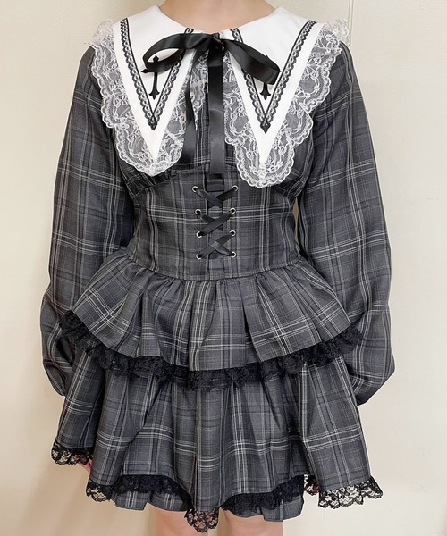 MA*RS(アメーバーマーズ)の「クロス刺繍3段フリルセットアップ 2点SET(セットアップ・レディース・ブラック/グレー/ブラック×ホワイト・FREE)」の21枚目の写真