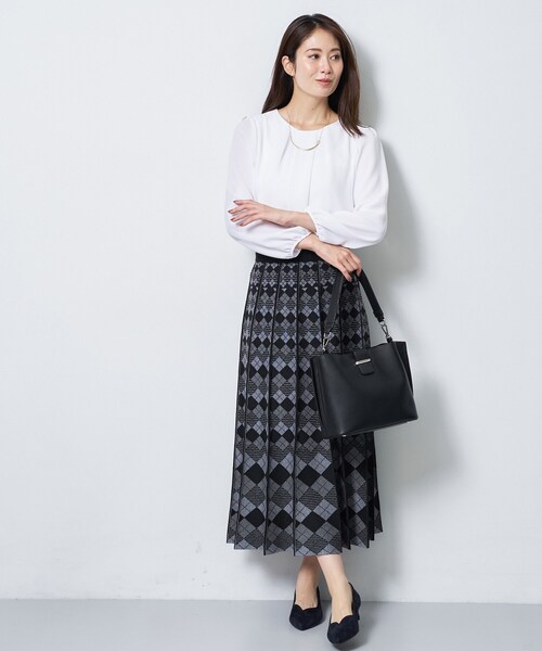 Reflect(リフレクト)の「【SS-4Lサイズ/通勤/セレモニー】クルーネック シフォンブラウス(シャツ/ブラウス・レディース・サックスブルー/ホワイト/ブラック・05/11/09/07/17/15 /13)」の20枚目の写真