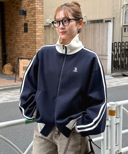 tiptop(ティップトップ)の「ダンボール配色トラックジャケット(ジャージ・レディース・ブラウン/アイボリー/ネイビー・FREE)」の12枚目の写真