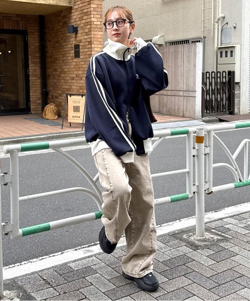 tiptop(ティップトップ)の「ダンボール配色トラックジャケット(ジャージ・レディース・ブラウン/アイボリー/ネイビー・FREE)」の14枚目の写真