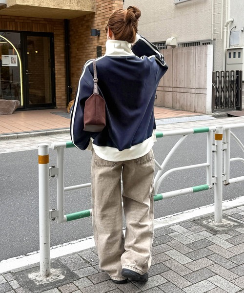 tiptop(ティップトップ)の「ダンボール配色トラックジャケット(ジャージ・レディース・ブラウン/アイボリー/ネイビー・FREE)」の18枚目の写真