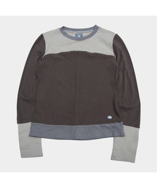 SOME PLACE(サムプレイス)の「カラー レイヤード ロゴ ラウンドネック ベーシック ロングスリーブ Tシャツ _2COLOR(Tシャツ/カットソー・レディース・ブラウン/チャコール・FREE)」の1枚目の写真