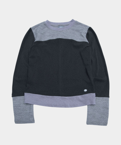 SOME PLACE(サムプレイス)の「カラー レイヤード ロゴ ラウンドネック ベーシック ロングスリーブ Tシャツ _2COLOR(Tシャツ/カットソー・レディース・ブラウン/チャコール・FREE)」の3枚目の写真