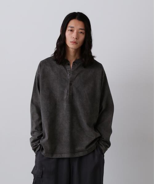 YLEVE(イレーヴ)の「YLEVE / OPEN END COTTON PIGMENT DYE HENRY NECK PULL OVER(Tシャツ/カットソー・メンズ・グレー/ホワイト・5)」の2枚目の写真