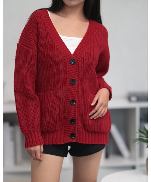 CHEER(チアー)の「【華奢見せ細見え・6色展開】Vネック リブ編みオーバーサイズニットカーディガン / ルーズシルエット ポケット付きアウター(カーディガン/ボレロ・レディース・ブラック/グリーン/ベージュ/アイボリー/グレー/ブラウン/レッド・FREE)」の14枚目の写真
