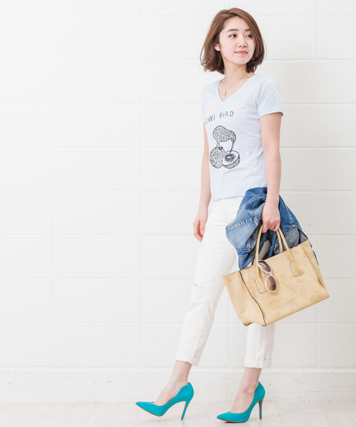 DouDou（ドゥドゥ）の「【DouDou】プリントVネックTシャツ（Tシャツ/カットソー・レディース・ホワイト/グレー/サックスブルー・FREE）」の15枚目の写真