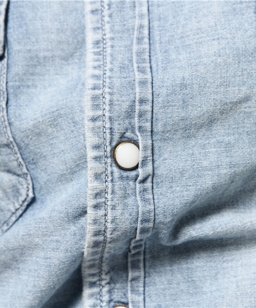 REMI RELIEF（レミレリーフ）の「REMI RELIEF(レミ　レリーフ) シャンブレーデニムウエスタンシャツ / 03/RN16189031（シャツ/ブラウス・メンズ・ライトブルー・M/L）」の8枚目の写真