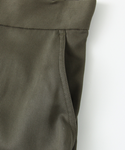 URBAN RESEARCH Sonny Label(アーバンリサーチサニーレーベル)の「Sonny Label テーパードカーゴパンツ(その他パンツ・レディース・カーキ/ネイビー・36/38)」の5枚目の写真
