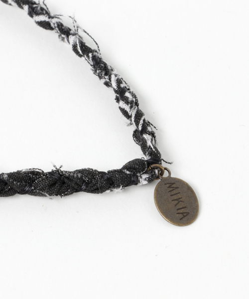 mikia（ミキア）の「【MIKIA】 TRADEBEADS（ネックレス・メンズ・ブラック/レッド・F）」の4枚目の写真