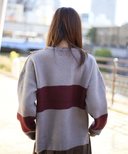 Denime(ドゥニーム)の「ワイドボーダーサイドスリットニット(ニット/セーター・レディース・グレー/ネイビー・FREE)」の10枚目の写真