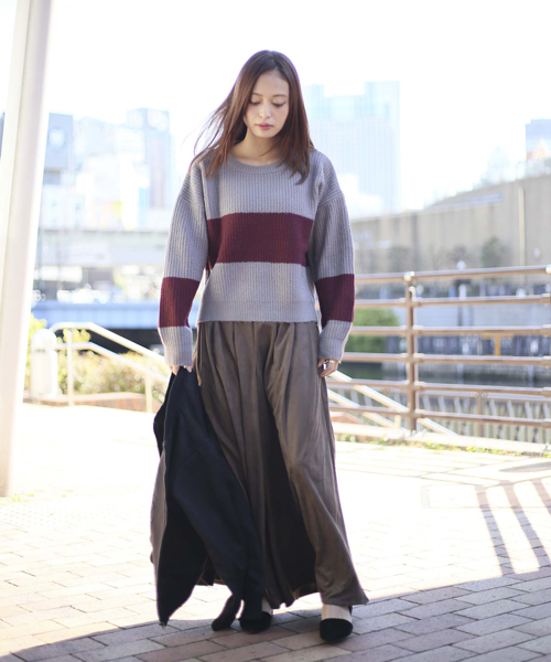 Denime(ドゥニーム)の「ワイドボーダーサイドスリットニット(ニット/セーター・レディース・グレー/ネイビー・FREE)」の11枚目の写真