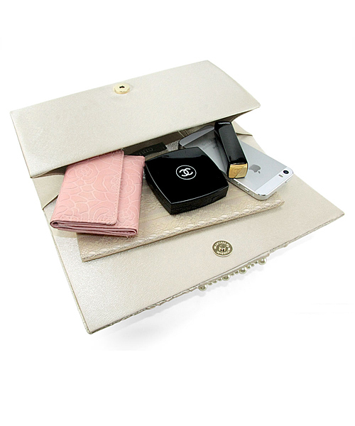 girl（ガール）の「ビジューラディアルサテンプリーツクラッチパーティーバッグ 結婚式 パーティー お呼ばれ オケージョン（クラッチバッグ・レディース・モカ/ネイビー/シャンパン/ローズ/ブラック・FREE）」の9枚目の写真