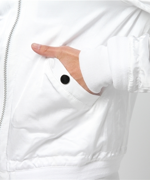 ESTNATION（エストネーション）の「ESTNATION サテンMA-1ブルゾン（MA-1・メンズ・ホワイト/ブラック/オリーブ・LARGE/MEDIUM/SMALL）」の14枚目の写真