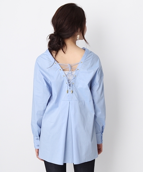 Andemiu（アンデミュウ）の「バックレースＵＰスキッパー749653（シャツ/ブラウス・レディース・キャメル/ホワイト/ライトブルー・FREE）」の15枚目の写真