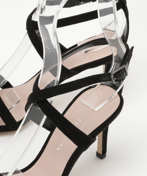 CHARLES & KEITH（チャールズ & キース）の「テクスチャードクロスストラップサンダル / TEXTURED CROSS-STRAP SANDALS（サンダル・レディース・シルバー/ピンク/ブラック・24.5cm/22.5cm/23cm/24cm/22cm/23.5cm）」の9枚目の写真