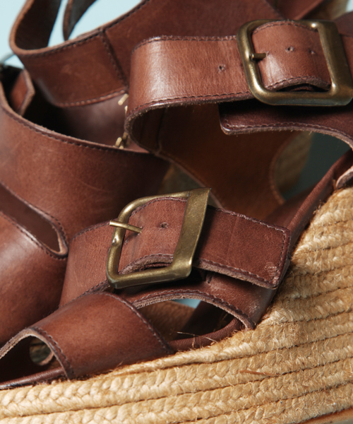 CIAOPANIC（チャオパニック）の「GAIMO×Ciaopanic3ベルトウェッジ（サンダル・レディース・モカ/キャメル/レッド・22.5cm/23.5cm/24.5cm）」の6枚目の写真