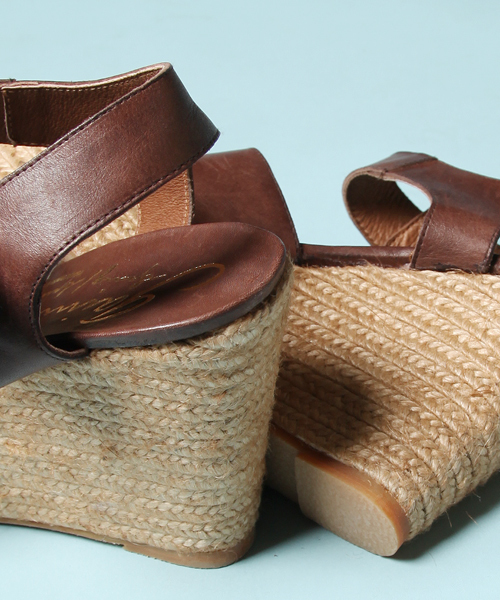 CIAOPANIC（チャオパニック）の「GAIMO×Ciaopanic3ベルトウェッジ（サンダル・レディース・モカ/キャメル/レッド・22.5cm/23.5cm/24.5cm）」の7枚目の写真