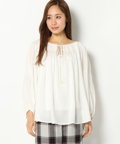 LBC（エルビーシー）の「エアリーシャーリングブラウス（シャツ/ブラウス・レディース・ホワイト/ブラック・MEDIUM/LARGE）」の13枚目の写真