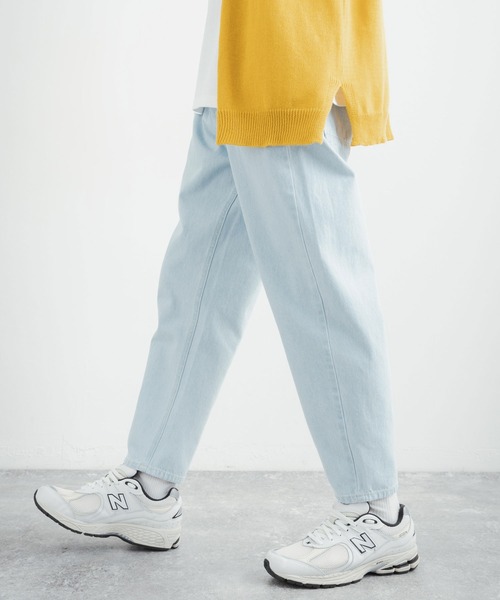 Rocky Monroe（ロッキーモンロー）の「ワイドデニムバルーンスケーターパンツ 10オンス（デニムパンツ・メンズ・ワンウォッシュ/ブルー/インディゴブルー/ブラック/ブルー系その他2/ブルー系その他3/ブラック系その他2/ブラック系その他3/ブルー系その他/ブラック系その他/キナリ/ブルー系その他4/ホワイト系その他/ブルー系その他6/ブルー系その他5/ブルー系その他7/ブルー系1/ブルー系/ダークグリーン/ブラック系1/ブラック系/ダークグリーン系・L/M/S/SMALL/MEDIUM/LARGE）」の21枚目の写真