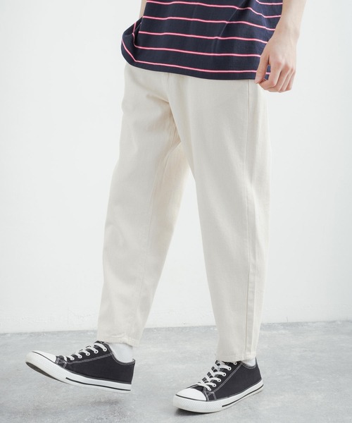 Rocky Monroe（ロッキーモンロー）の「ワイドデニムバルーンスケーターパンツ 10オンス（デニムパンツ・メンズ・ワンウォッシュ/ブルー/インディゴブルー/ブラック/ブルー系その他2/ブルー系その他3/ブラック系その他2/ブラック系その他3/ブルー系その他/ブラック系その他/キナリ/ブルー系その他4/ホワイト系その他/ブルー系その他6/ブルー系その他5/ブルー系その他7/ブルー系1/ブルー系/ダークグリーン/ブラック系1/ブラック系/ダークグリーン系・L/M/S/SMALL/MEDIUM/LARGE）」の3枚目の写真