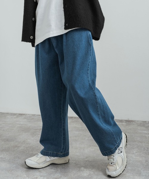 Rocky Monroe（ロッキーモンロー）の「ワイドデニムバルーンスケーターパンツ 10オンス（デニムパンツ・メンズ・ワンウォッシュ/ブルー/インディゴブルー/ブラック/ブルー系その他2/ブルー系その他3/ブラック系その他2/ブラック系その他3/ブルー系その他/ブラック系その他/キナリ/ブルー系その他4/ホワイト系その他/ブルー系その他6/ブルー系その他5/ブルー系その他7/ブルー系1/ブルー系/ダークグリーン/ブラック系1/ブラック系/ダークグリーン系・L/M/S/SMALL/MEDIUM/LARGE）」の15枚目の写真