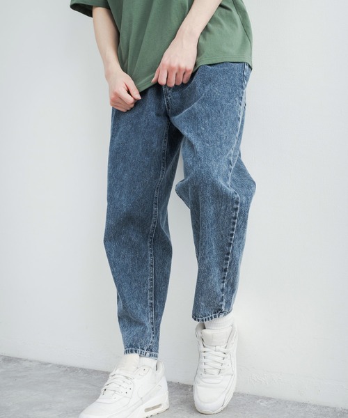 Rocky Monroe（ロッキーモンロー）の「ワイドデニムバルーンスケーターパンツ 10オンス（デニムパンツ・メンズ・ワンウォッシュ/ブルー/インディゴブルー/ブラック/ブルー系その他2/ブルー系その他3/ブラック系その他2/ブラック系その他3/ブルー系その他/ブラック系その他/キナリ/ブルー系その他4/ホワイト系その他/ブルー系その他6/ブルー系その他5/ブルー系その他7/ブルー系1/ブルー系/ダークグリーン/ブラック系1/ブラック系/ダークグリーン系・L/M/S/SMALL/MEDIUM/LARGE）」の17枚目の写真