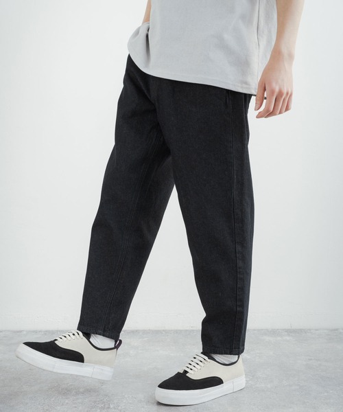 Rocky Monroe（ロッキーモンロー）の「ワイドデニムバルーンスケーターパンツ 10オンス（デニムパンツ・メンズ・ワンウォッシュ/ブルー/インディゴブルー/ブラック/ブルー系その他2/ブルー系その他3/ブラック系その他2/ブラック系その他3/ブルー系その他/ブラック系その他/キナリ/ブルー系その他4/ホワイト系その他/ブルー系その他6/ブルー系その他5/ブルー系その他7/ブルー系1/ブルー系/ダークグリーン/ブラック系1/ブラック系/ダークグリーン系・L/M/S/SMALL/MEDIUM/LARGE）」の4枚目の写真