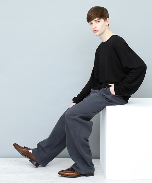 EMMA CLOTHES(エマクローズ)の「TRビッグサイズドロップショルダースウェット(スウェット・メンズ・ブラック/オフホワイト/グレー/ライトパープル・FREE)」の22枚目の写真