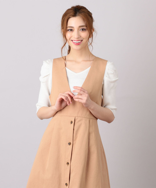 MIIA（ミーア）の「パワーショルダーリブニット（ニット/セーター・レディース・ホワイト/ライトグレー/ブラック/ピンク/ホワイト×ピンク・FREE）」の2枚目の写真