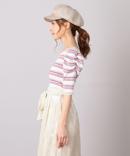 MIIA（ミーア）の「パワーショルダーリブニット（ニット/セーター・レディース・ホワイト/ライトグレー/ブラック/ピンク/ホワイト×ピンク・FREE）」の8枚目の写真