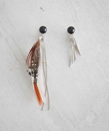 city | 【CITY】FEATHER ASYMMETRIC EARRING ORG(イヤリング)