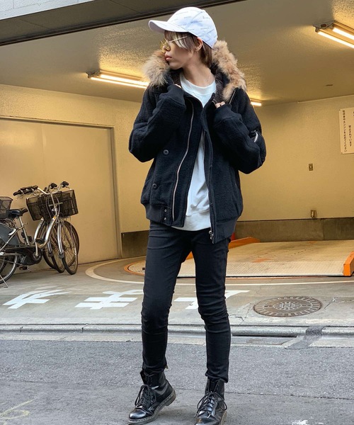rovtski（ロフトスキー）の「WINTER BLACK　N-2B with FUR　F（ミリタリージャケット・レディース・ブラック/グレー・MEDIUM/LARGE）」の9枚目の写真