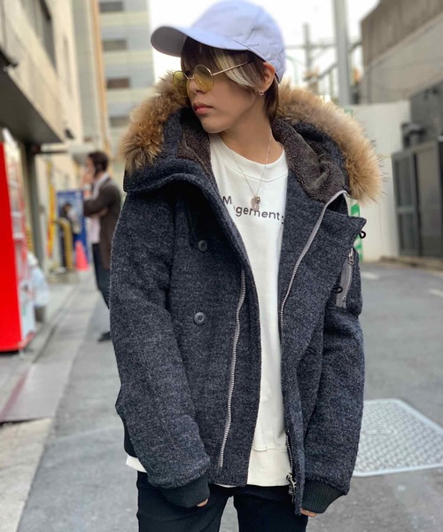 rovtski（ロフトスキー）の「WINTER BLACK　N-2B with FUR　F（ミリタリージャケット・レディース・ブラック/グレー・MEDIUM/LARGE）」の14枚目の写真
