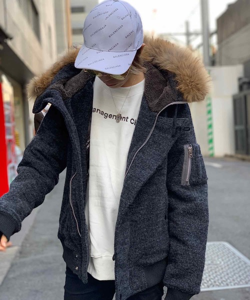 rovtski（ロフトスキー）の「WINTER BLACK　N-2B with FUR　F（ミリタリージャケット・レディース・ブラック/グレー・MEDIUM/LARGE）」の15枚目の写真