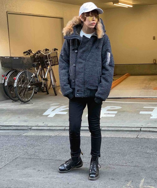 rovtski（ロフトスキー）の「WINTER BLACK　N-2B with FUR　F（ミリタリージャケット・レディース・ブラック/グレー・MEDIUM/LARGE）」の18枚目の写真
