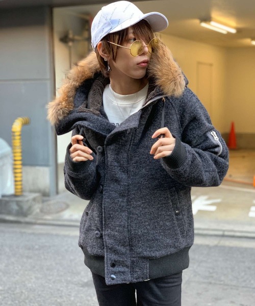 rovtski（ロフトスキー）の「WINTER BLACK　N-2B with FUR　F（ミリタリージャケット・レディース・ブラック/グレー・MEDIUM/LARGE）」の19枚目の写真