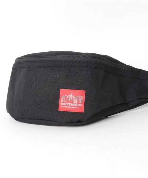 Manhattan Portage（マンハッタンポーテージ）の「IDENTⅡ Brooklyn Bridge Waist Bag（ボディバッグ/ウエストポーチ・メンズ・ブラック/レッド・X-SMALL）」の5枚目の写真