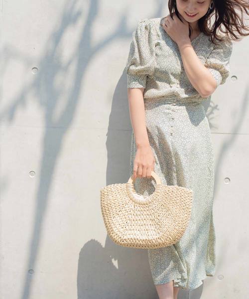 VitaFelice（ヴィータフェリーチェ）の「ウッドハンドルかごトートバッグ（かごバッグ・レディース・ベージュ/アイボリー・FREE）」の7枚目の写真