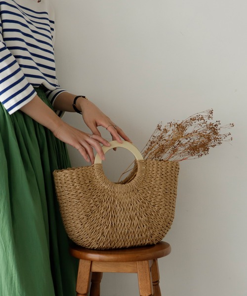 VitaFelice（ヴィータフェリーチェ）の「ウッドハンドルかごトートバッグ（かごバッグ・レディース・ベージュ/アイボリー・FREE）」の19枚目の写真