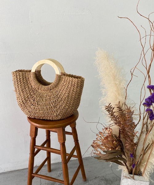 VitaFelice（ヴィータフェリーチェ）の「ウッドハンドルかごトートバッグ（かごバッグ・レディース・ベージュ/アイボリー・FREE）」の18枚目の写真