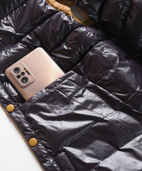 OMNES（オムネス）の「【ユニセックス】Vネックインナーダウンベスト（ダウンベスト・レディース・ブラック/ベージュ/ネイビー/カーキ/キャメル・X-LARGE/XX-LARGE/S/M/L）」の20枚目の写真