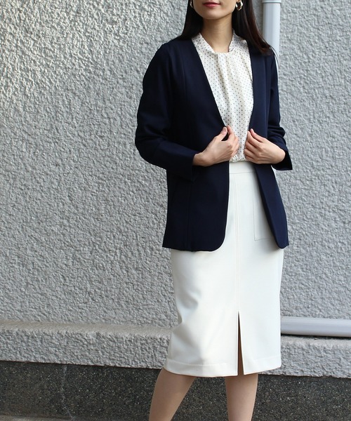 TRUDEA(トルディア)の「Vネックミドル丈 ジャケット(ノーカラージャケット・レディース・ライトグレー/ネイビー/モカ・MEDIUM/LARGE)」の10枚目の写真