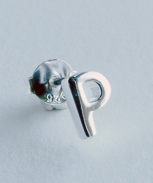 TONE SELECT GOODS（トーンセレクトグッズ）の「【925 SILVER ACC】イニシャルピアスSV925(OG)（ピアス（片耳用）・レディース・A/D/E/G/H/K/M/N/P/Q/R/U/V/W/X/Y/Z/B/T/L/O/S・FREE/SMALL）」の12枚目の写真