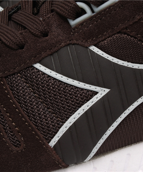 DIADORA（ディアドラ）の「ディアドラ レトロランニング タイタン2