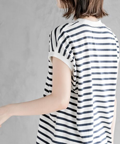 rps(アールピーエス)の「プチハイネックプルオーバー(Tシャツ/カットソー・レディース・ネイビー/ベージュ/パープル/ダークグリーン/ブラック/ブルー/アイボリー/その他/グレイッシュベージュ/マスタード/モカ/ブラック系その他2/ライトカーキ・M/フリー)」の19枚目の写真